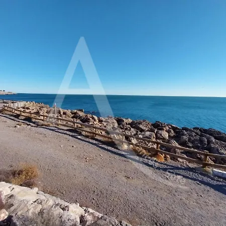 Cap Corniche Piscine, 4 Personnes Clim, Wifi Et Parking *